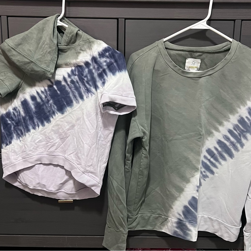 Matching aerie dog and women’s Tie-Dye Pullover Sweater